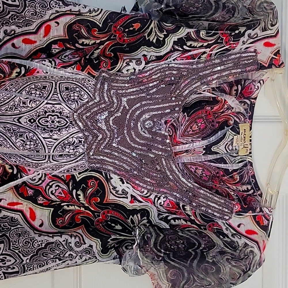 Multi ColorTop - Picture 2 of 3